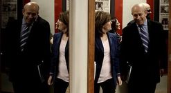 Wert y la vicepresidenta, en el momento de entrar en la rueda de prensa tras el Consejo.