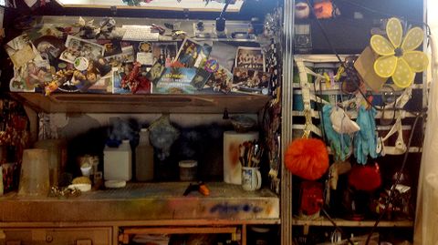 Una de las cajas de la zona de vestuarios, �personalizada� 