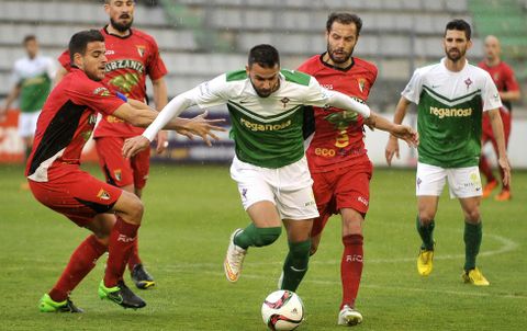 El racinguista Joselu vivi� dos grandes campa�as en el equipo compostelano. 