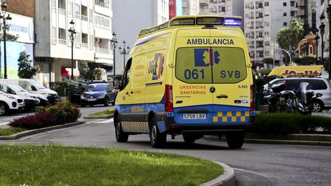 Imagen de archivo de una ambulancia por Vigo