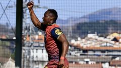 Bil Nsongo festeja el gol del moment�neo empate deportivista contra la Real Sociedad B