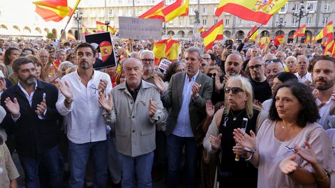 El presidente de la Xunta, Alfonso Rueda, en la concentraci�n en A Coru�a en apoyo a Ceuta.