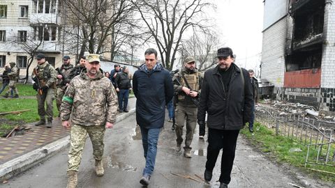 Pedro S�nchez visita la ciudad de Borodyanka antes de reunirse con el presidente Zelenski.