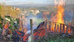 Imagen del incendio en la finca