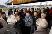 La Guardia Civil identific� a algunos de los miembros de los piquetes en la rotonda del Carrefour.