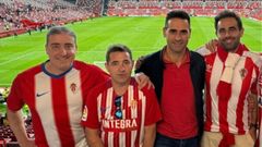 Emilio Llerandi en El Molin�n junto a sus amigos sportinguistas