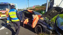Choque en Caldas entre un turismo y un cami�n de la basura en la carretera N-550 en Arcos