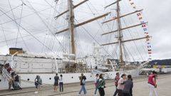 Visita a la fragata argentina Libertad