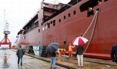 La empresa viguesa sigue buscando un comprador para el ferri que trajo de Astilleros Sevilla.