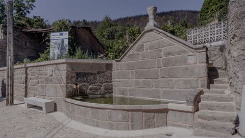 Aldea modelo de Infesta, en Monterrei