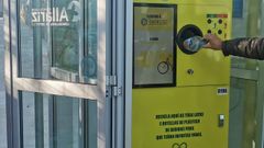 M�quina del programa Reciclo de Ecoembes, en Allariz