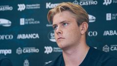 Presentaci�n de Pelle Boesen como nuevo jugador del Cangas de balonmano.