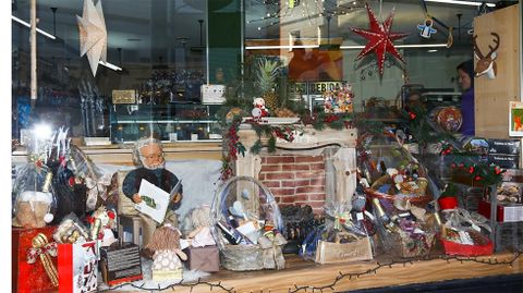 El escaparate de Alimentaci�n Eva Mar�a (Tercer Premio Tradici�n)