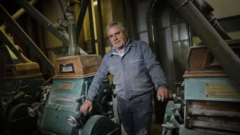 Fernández Mouriño está ligado familiarmente ao sector do pan, o produto estrela de Carral, xa que tiñan un muíño.
