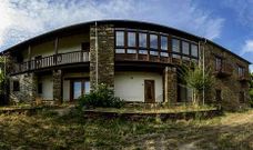 Antiguo priorato de L�uzara, en Campos