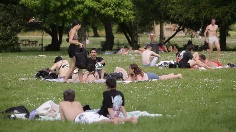 Muchas pandillas de amigos y familias bajaron a Los Robles