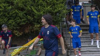 Secho, antes de una sesi�n de entrenamiento del Compos en San L�zaro