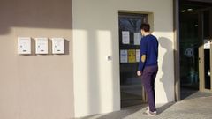 La Asociaci�n de Vecinos de Baamonde se encontr� con la cerradura de su centro social cambiada