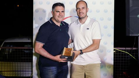 Todas las imágenes de la fiesta de fin de curso de Afiador.Camilo Díaz recogió el premio para Ismael García, segundo entrenador del Galatasaray, de manos de Luis Vilachá
