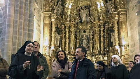 El consejero de Educaci�n y Cultura, Genaro Alonso; la directora general Otilia Requejo; y el alcalde de Villaviciosa, Alejandro Vega, en la visita a Valdedi�s.El consejero de Educaci�n y Cultura, Genaro Alonso; la directora general Otilia Requejo; y el alcalde de Villaviciosa, Alejandro Vega, en la visita a Valdedi�s