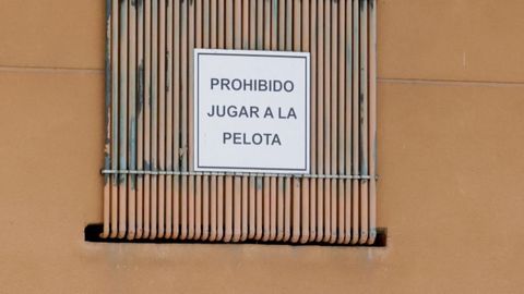 Cartel instalado en Novo Mesoiro