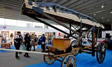 La escalera de bomberos restaurada en el CIFP A Xunqueira es de lo m�s llamativo del sal�n.