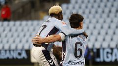 Somuah y Pablo Meix�s celebran el primer gol del Celta Fortuna ante el Zamora.