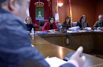 Ram�n Vigo rebate los presupuestos explicados por la alcaldesa, Zaira Rodr�guez.