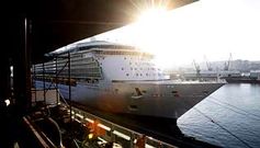 El �Independence of the Seas�, de 340 metros de eslora, lleg� procedente de Tenerife y parti� con destino a Southampton.