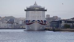 TRASATLANTICO ARVIA EN EL PUERTO DE A CORUÑA.