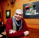 Jano Mu�oz inaugur� en Moret Art, Manuel Lubi�n presenta esculturas-cascanueces y Luis de Santiago expone fotograf�as.