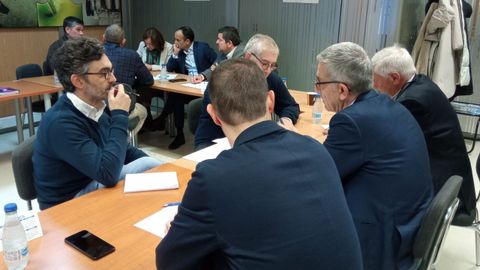 Mesa de trabajo sobre al elica marina celebrada el jueves en las instalaciones de COFER.