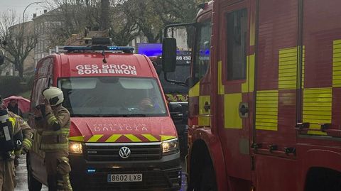 El GES de Bri�n tuvo que volver a intervenir en Santiago porque el parque municipal tan solo contaba con suatro bomberos dispobnibles