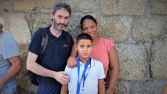 Diana Tar�n, a la derecha, junto al peque�o Mustafa