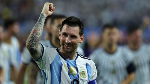 Leo Messi celebra su clasificaci�n tras eliminar Argentina a Cabo Verde.