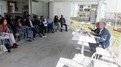 Poetas e m�sicos, no Bela Fisterra. � esquerda da imaxe, Marilar Aleixandre 