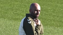 Claudio Gir�ldez, en un entrenamiento del Celta en la Cidade Deportiva Afouteza,