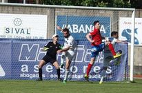 El juvenil Kiko asumi� la responsabilidad de sustituir al capit�n Mac�a. 