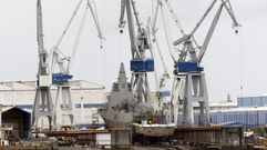 La F-111 Bonifaz est ya preparada para su botadura en una grada de Navantia Ferrol