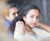 El film muestra un lugar a trav�s de los ojos de una ni�a.