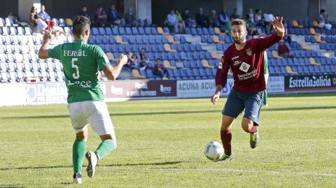 El Pontevedra CF vence al Racing de Ferrol