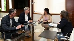 En la reuni�n del mi�rcoles, Blas Garc�a y Mar�a Mart�nez Allegue estuvieron acompa�ados por V�ctor Fern�ndez y Bego�a Freire