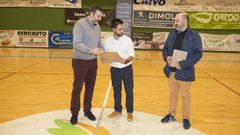 �Mira el partido y el homenaje en im�genes!