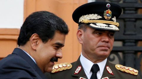 Nicol�s Maduro, con el ministro de Defensa, Vladimir Padrino.