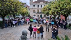 Concentraci�n convocada en O Carballi�o por la familia de la menor 