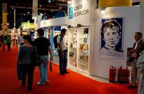 El rostro de Rosal�a es uno de los reclamos del pabell�n de la Xunta en la feria bonaerense.