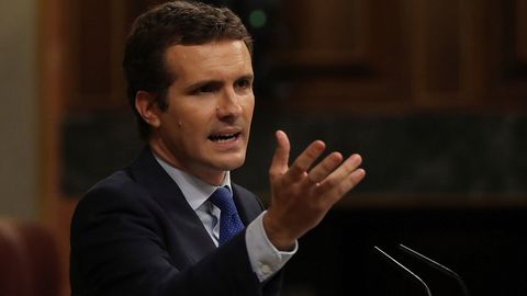 Pablo Casado est siendo presionado para que tanto el PP como el PSOE recuperen la centralidad, como dijo Aznar