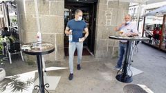Exterior de un negocio de hosteler�a en Chantada, en imagen de archivo. A partir del viernes, los locales solo podr�n servir en las terrazas al 50% de la capacidad