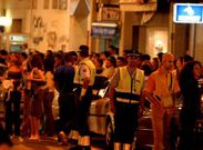 Imagen de archivo en la que se aprecia el ambiente nocturno de Boiro coincidiendo con las fiestas de verano del a�o 2003.