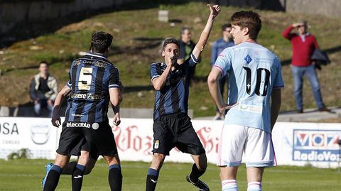 Redondo celebra su gol ante el Celta B en la 2014/15